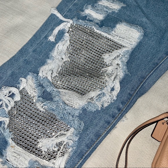 Fashion Nova’ Best of You Boyfriend Jeans - Picture 3 of 10